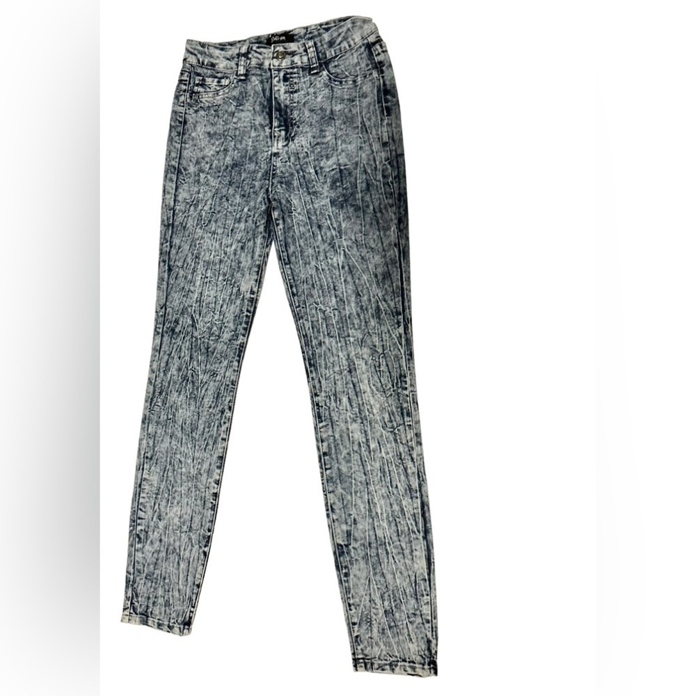 Cello jeans , acid wash , skinny size 9, 28-30 blue white